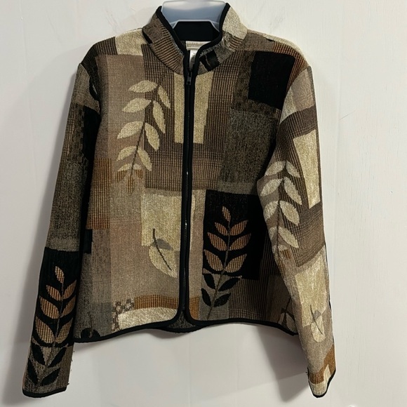 Coldwater Creek Women’s Zipper jacket Size Large tapestry type great condition - Picture 1 of 7